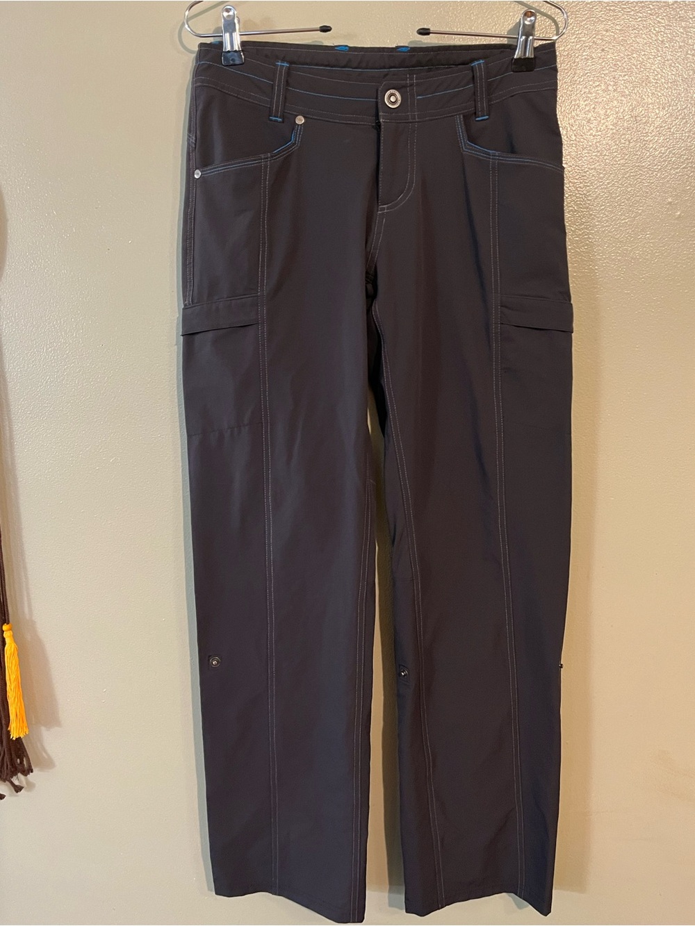 Kuhl Womens  Stretch Cargo Pants - Comfortable Hiking Size 4